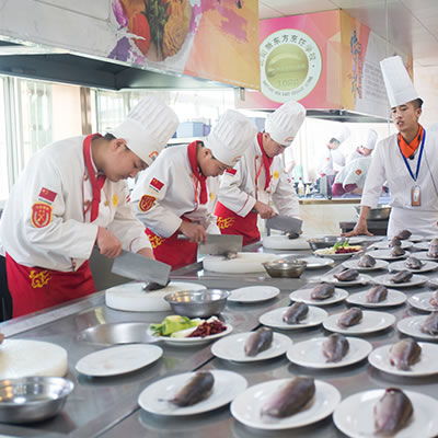 沈阳新东方烹饪学校 餐饮酒店管理专业的餐饮管理之道